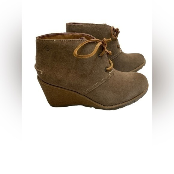 Sperry Top-Sider Stella Prow Ankle Bootie - Picture 2 of 11